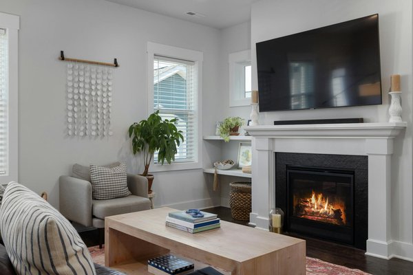 Smart and Sustainable: Eco-Friendly Ways to Dispose of Old Electronics Before Your Move in the UK