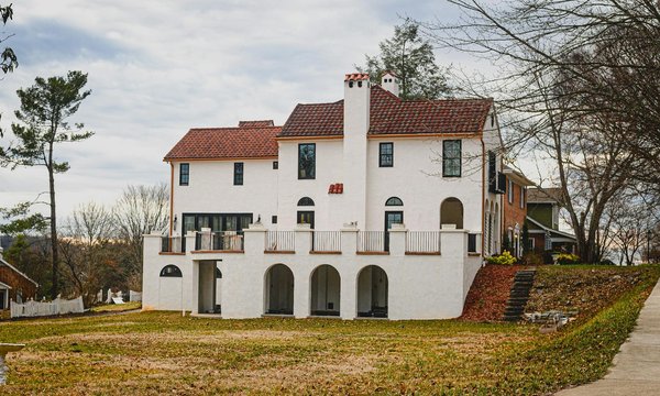 Essential Guide to Properly Disposing of Unwanted Items Before Your Move in the UK